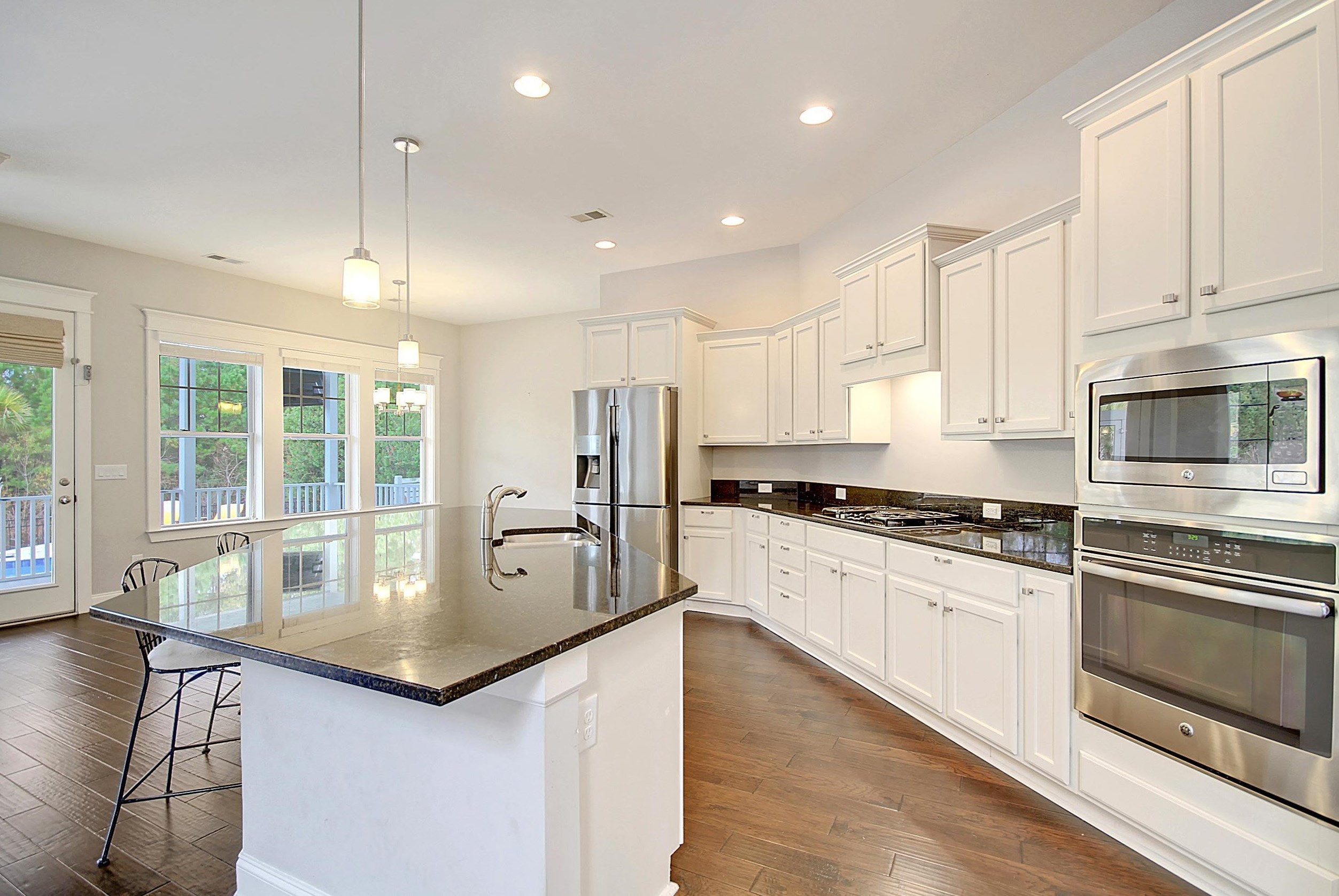 3684 Maidstone Dr, Mount Pleasant SC  29466-7506 exterior