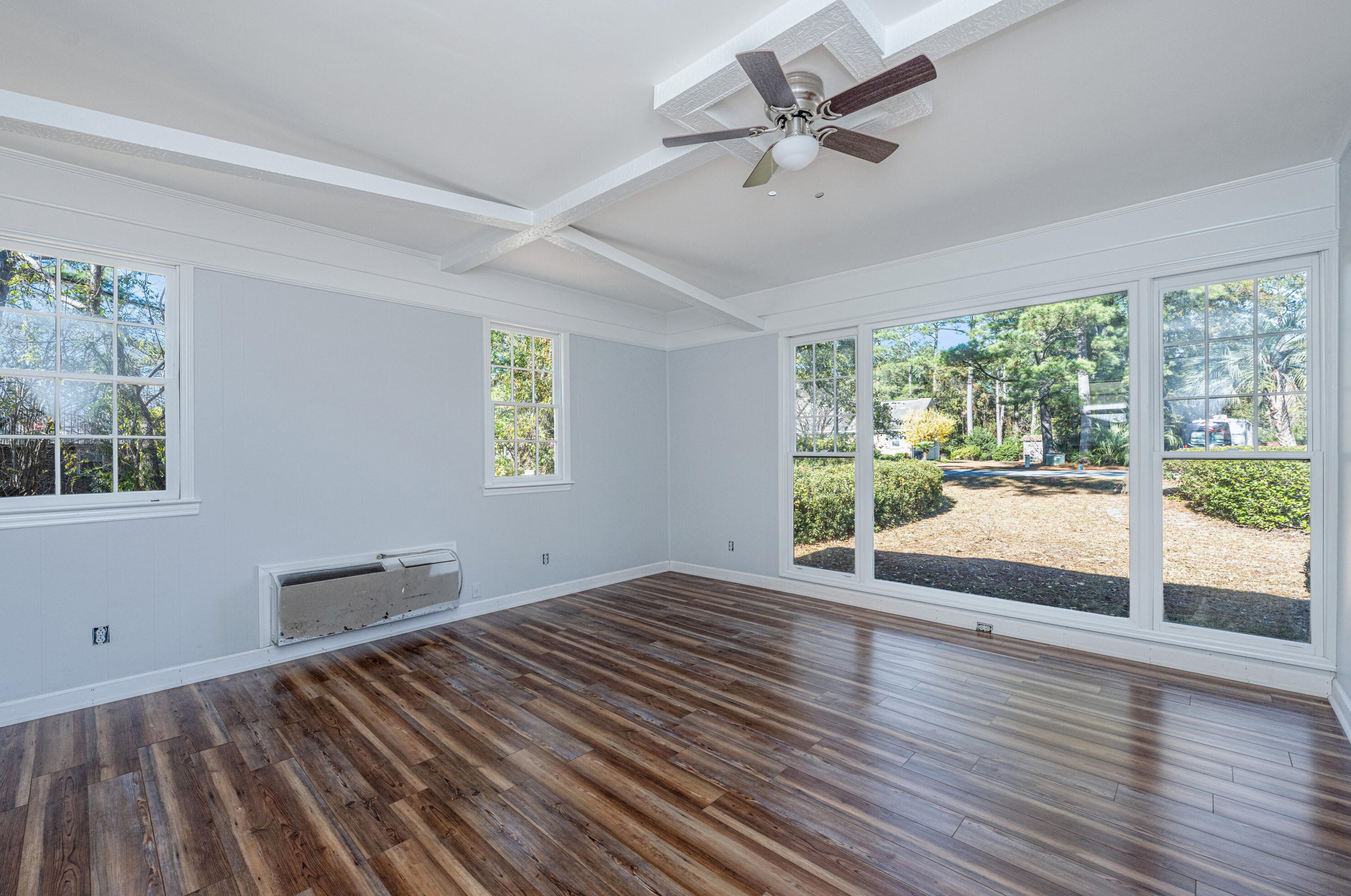 273 Wade Hampton Ave, Walterboro SC  29488-7213 exterior