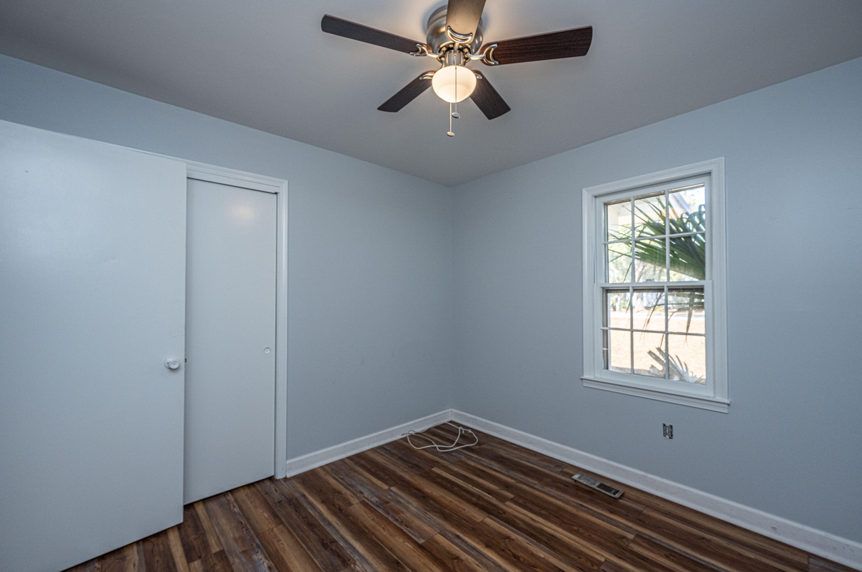 273 Wade Hampton Ave, Walterboro SC  29488-7213 exterior