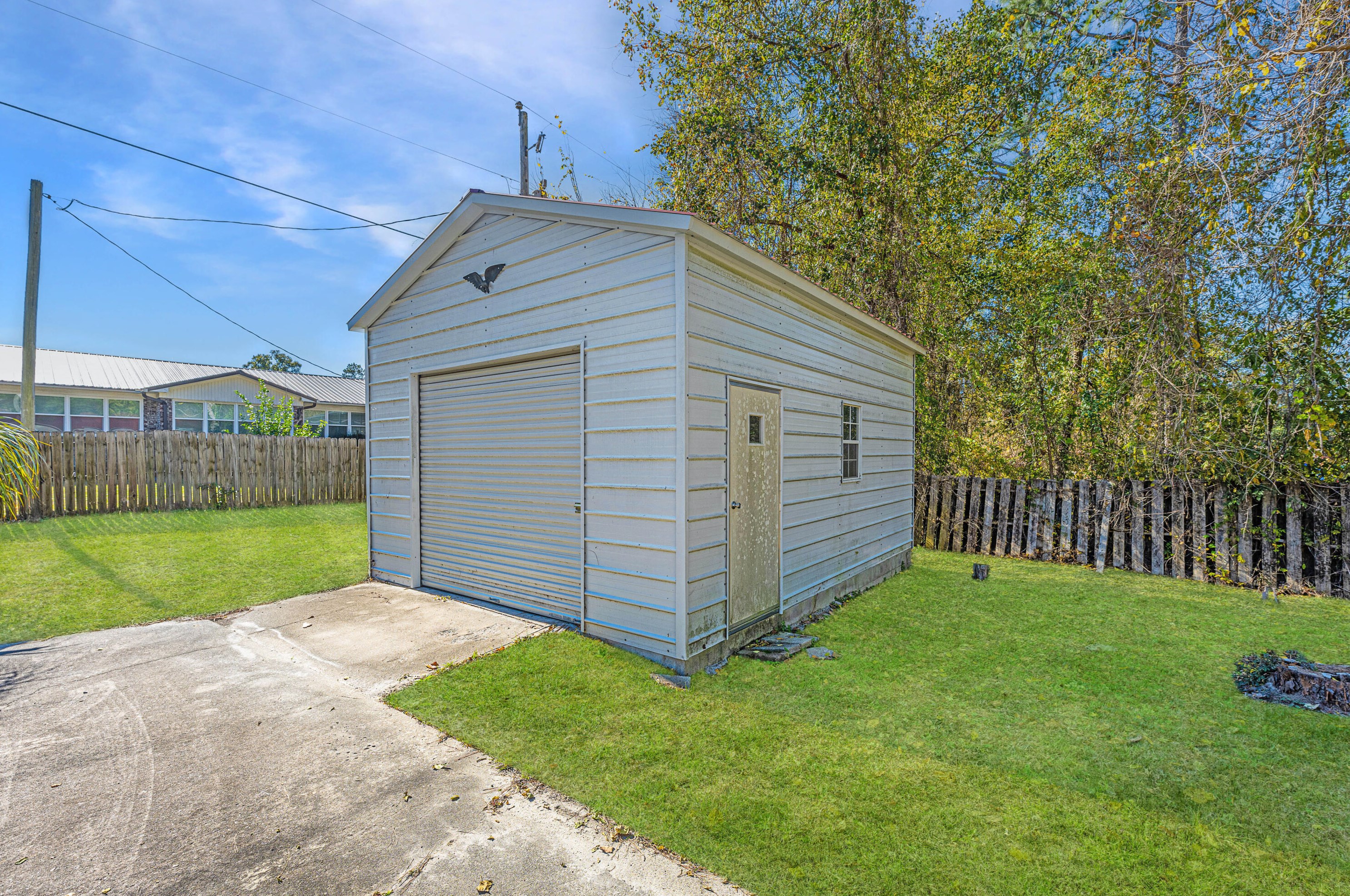 273 Wade Hampton Ave, Walterboro SC  29488-7213 exterior