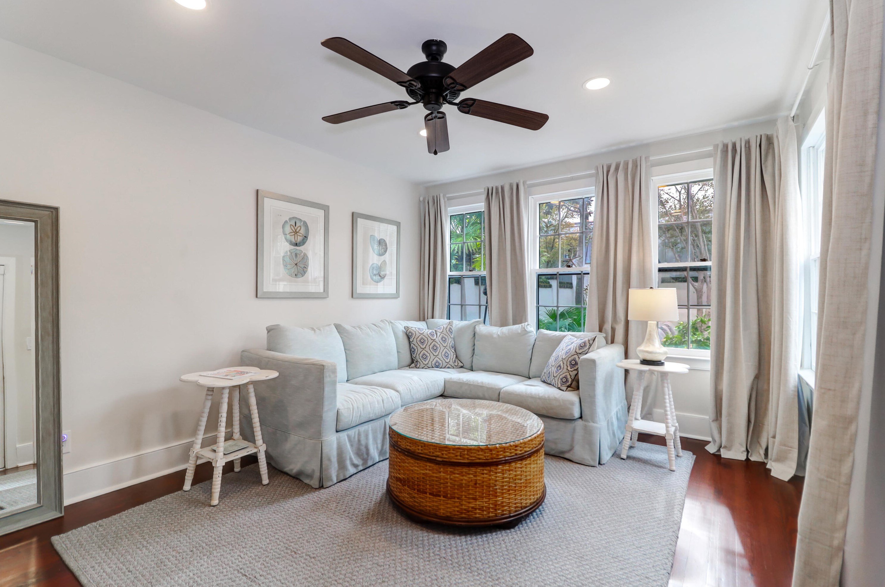 7 Wentworth St, Charleston SC  29401-1625 exterior