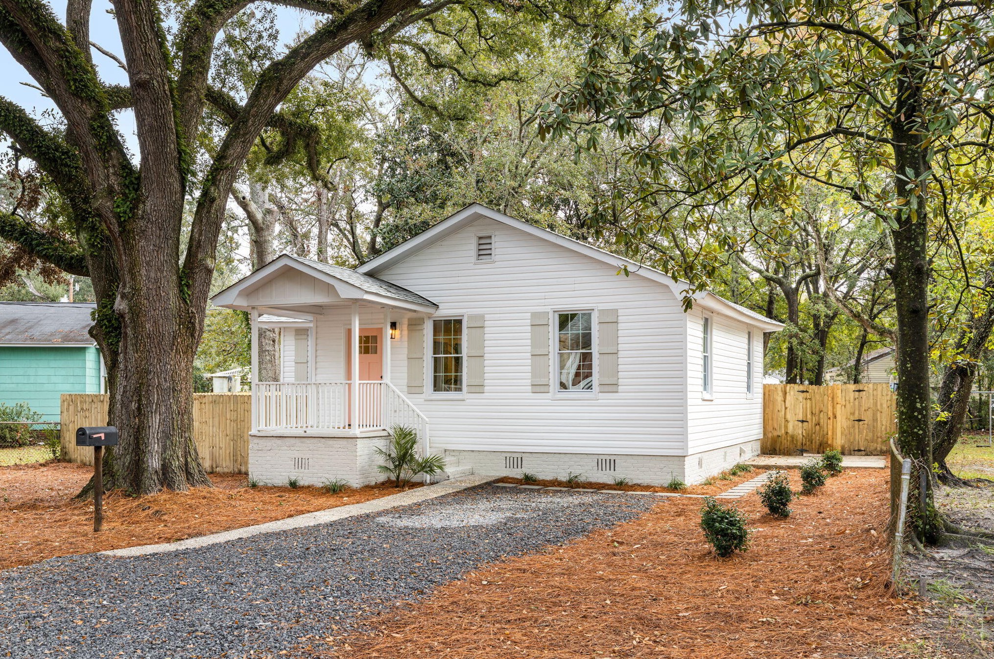 2651 Poplin Ave, Charleston SC  29405-7398 exterior