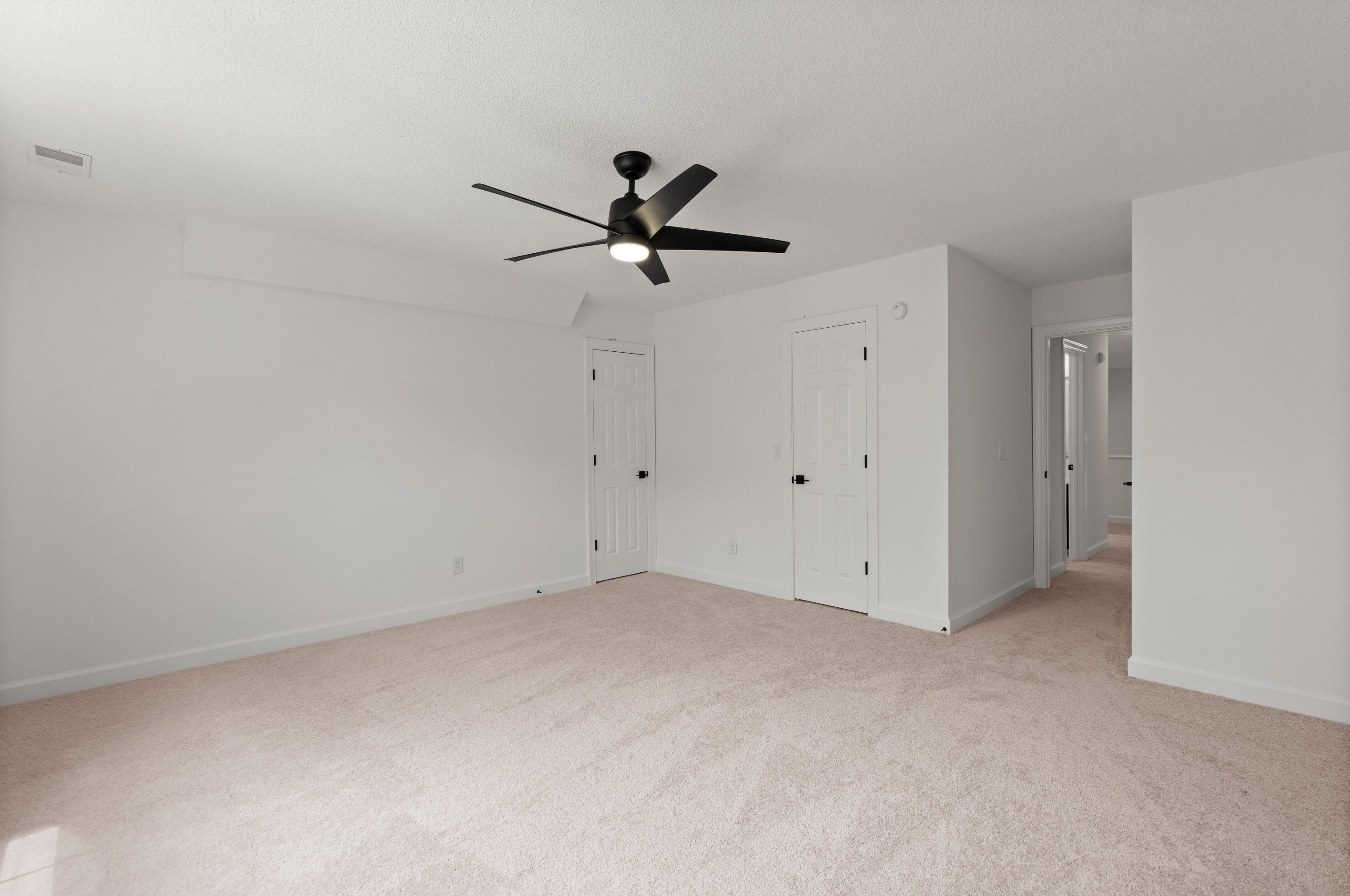 100 Oyster Point Row, Charleston SC  29412-3631 exterior