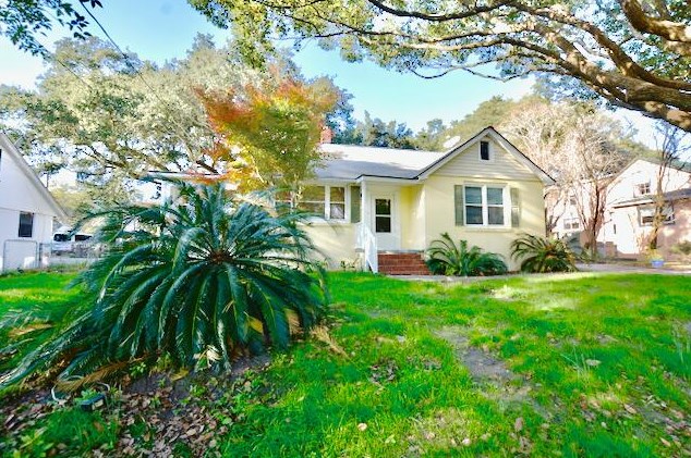 2152 Golfview Dr, Charleston SC  29412-2356 exterior