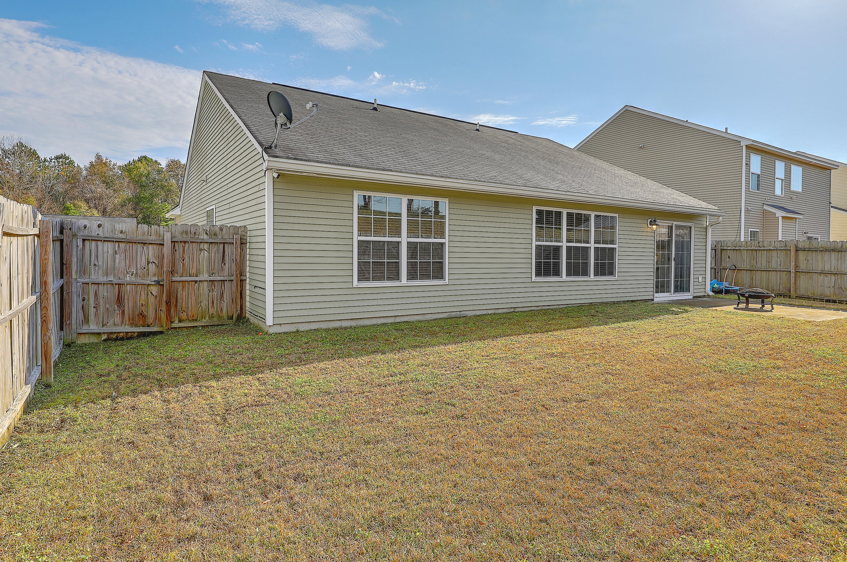534 English Oak Cir, Moncks Corner SC  29461-5029 exterior
