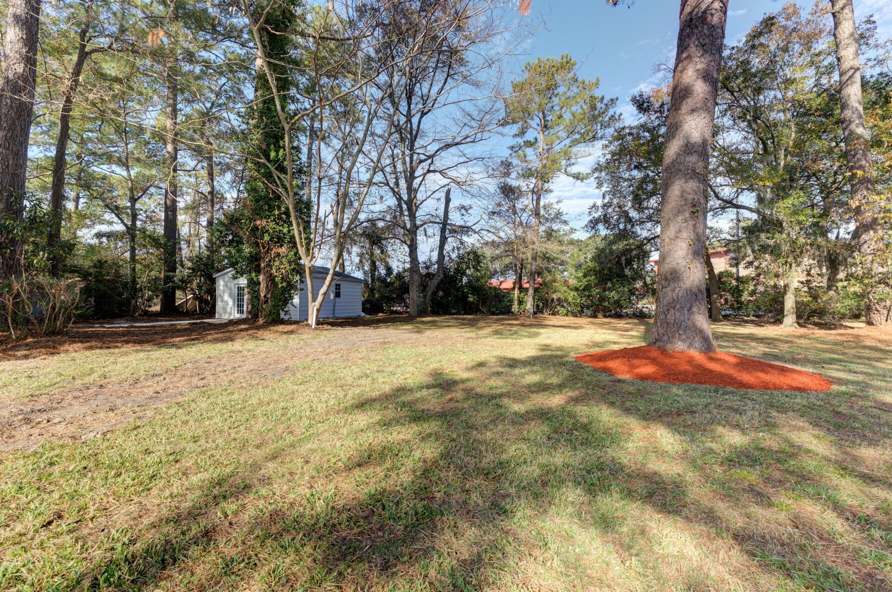 1110 Woodside Dr, Charleston SC  29412-9362 exterior