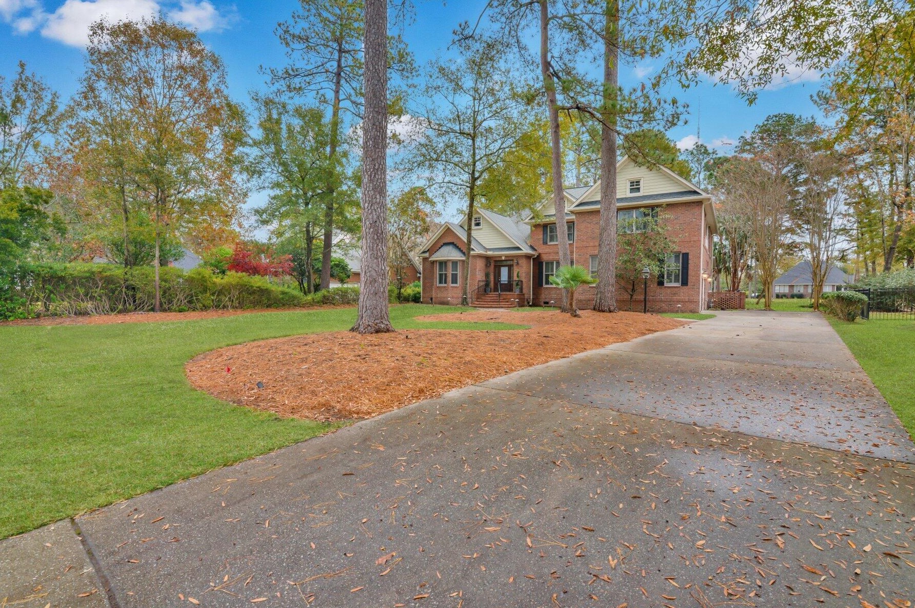 8769 Herons Walk, Charleston SC  29420-7444 exterior