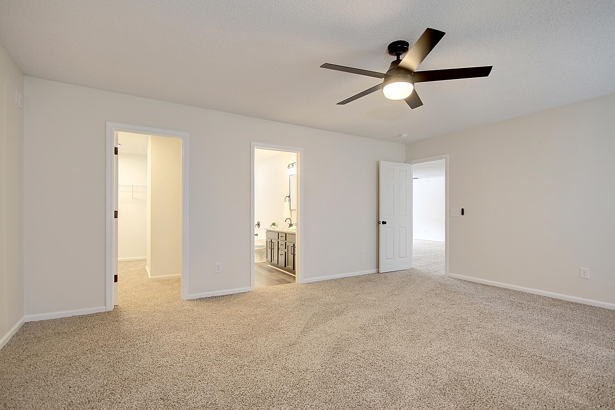 4016 Carolina Bay Dr, Moncks Corner SC  29461-3429 exterior