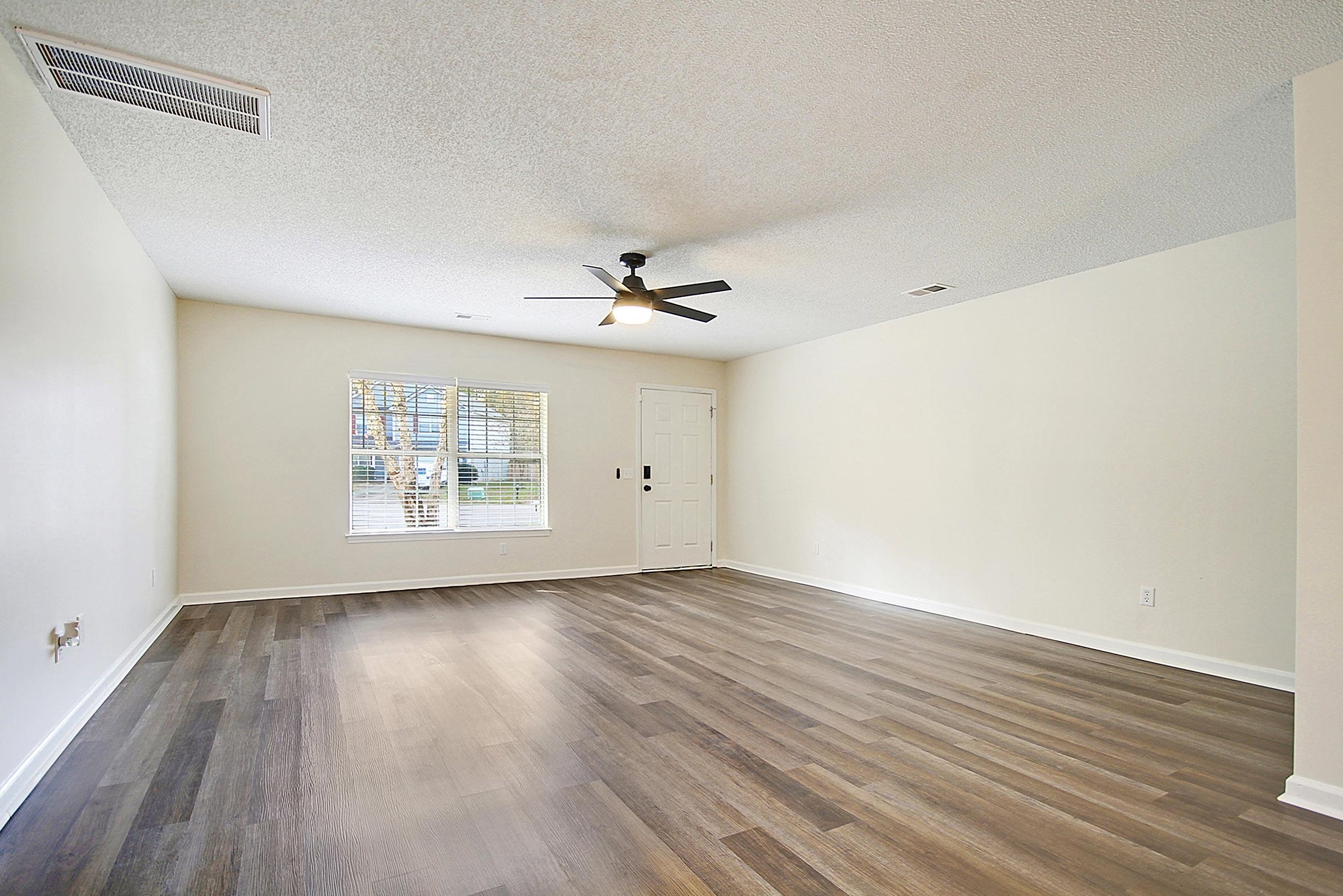 4016 Carolina Bay Dr, Moncks Corner SC  29461-3429 exterior