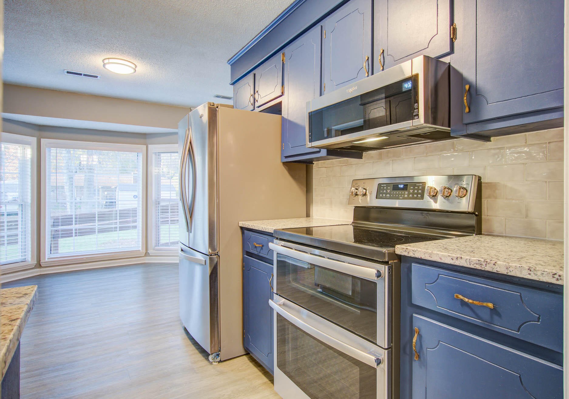 4340 Covington Dr, Charleston SC  29418-5218 exterior