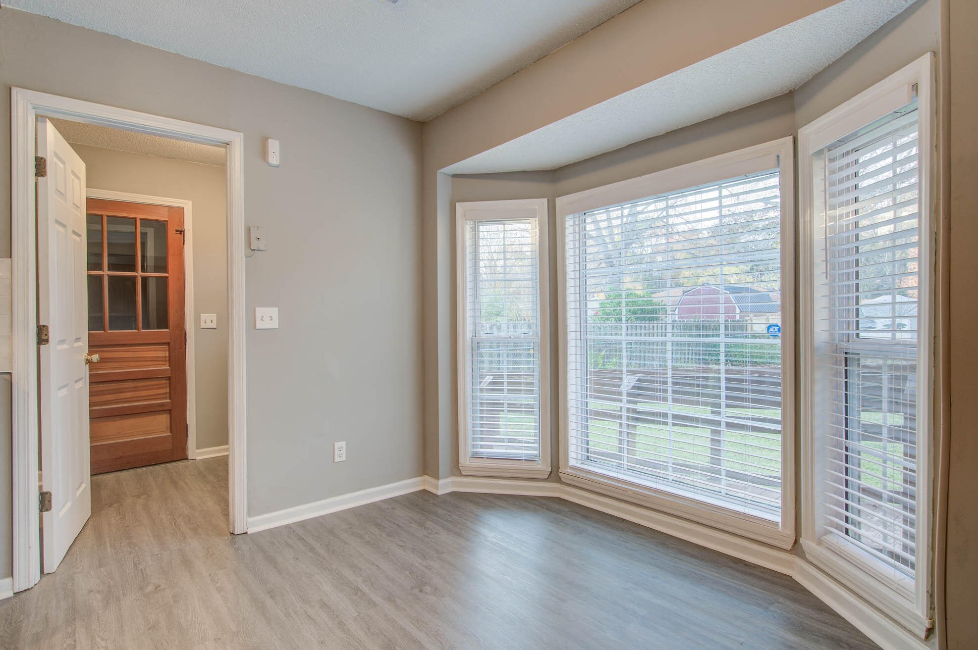 4340 Covington Dr, Charleston SC  29418-5218 exterior