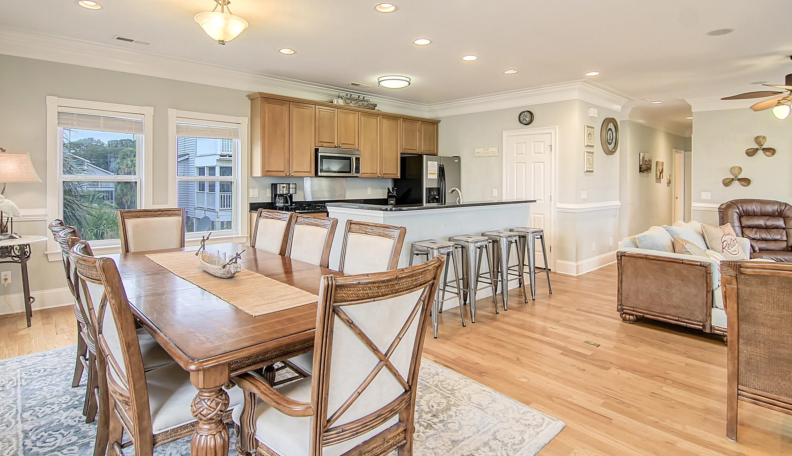 309 Palmetto Blvd, Edisto SC  29438-3124 exterior