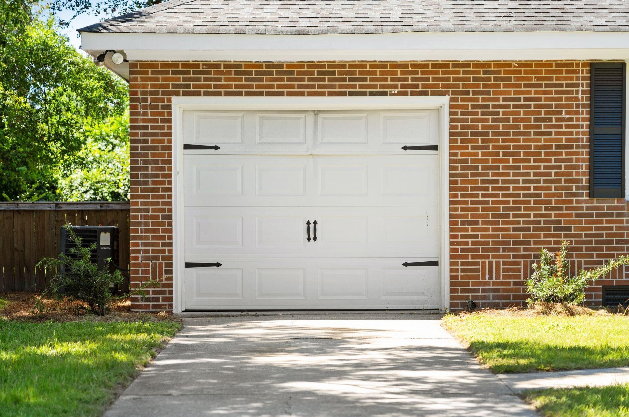 723 James Dr, Charleston SC  29412-4212 exterior