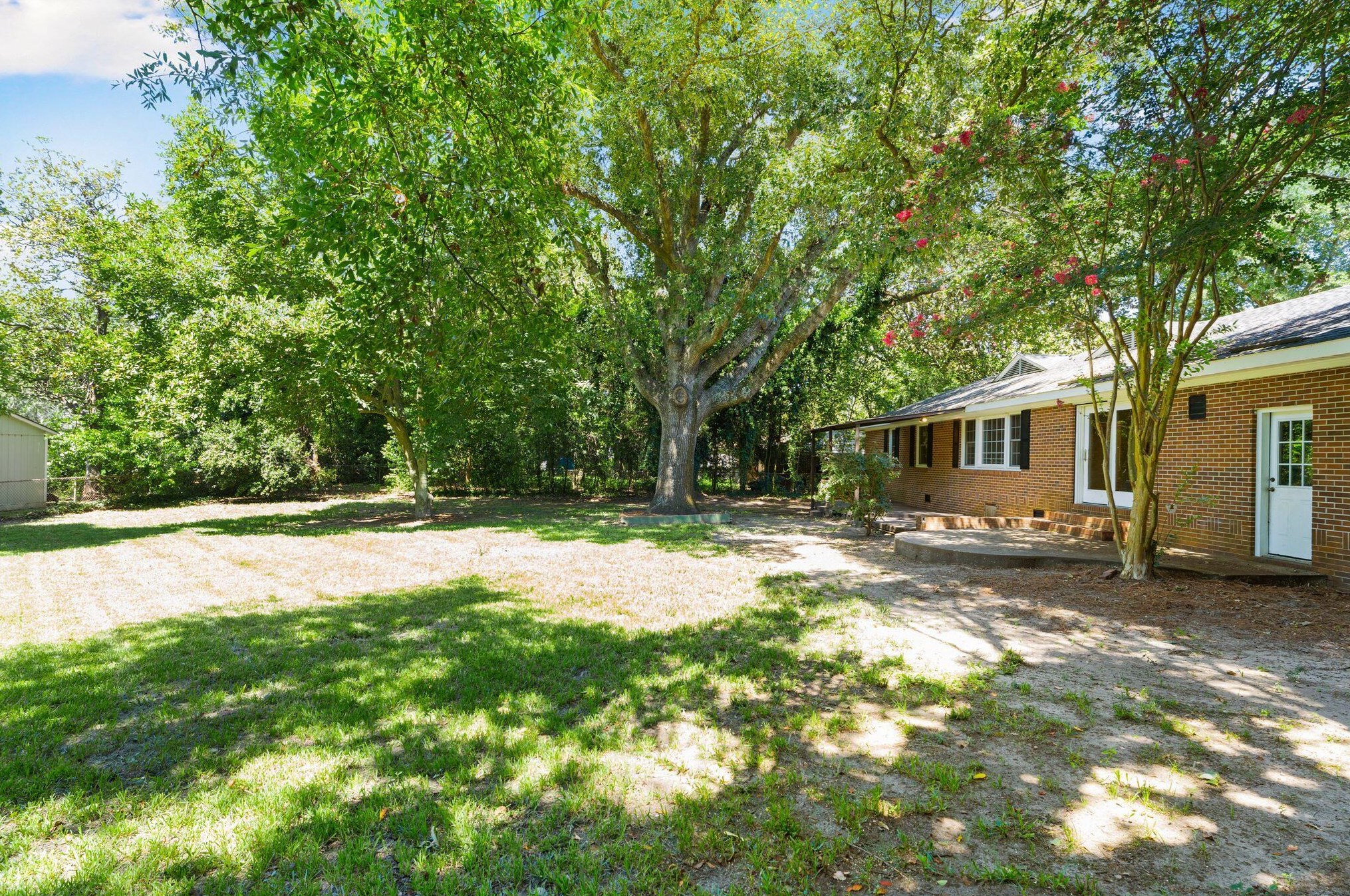 723 James Dr, Charleston SC  29412-4212 exterior