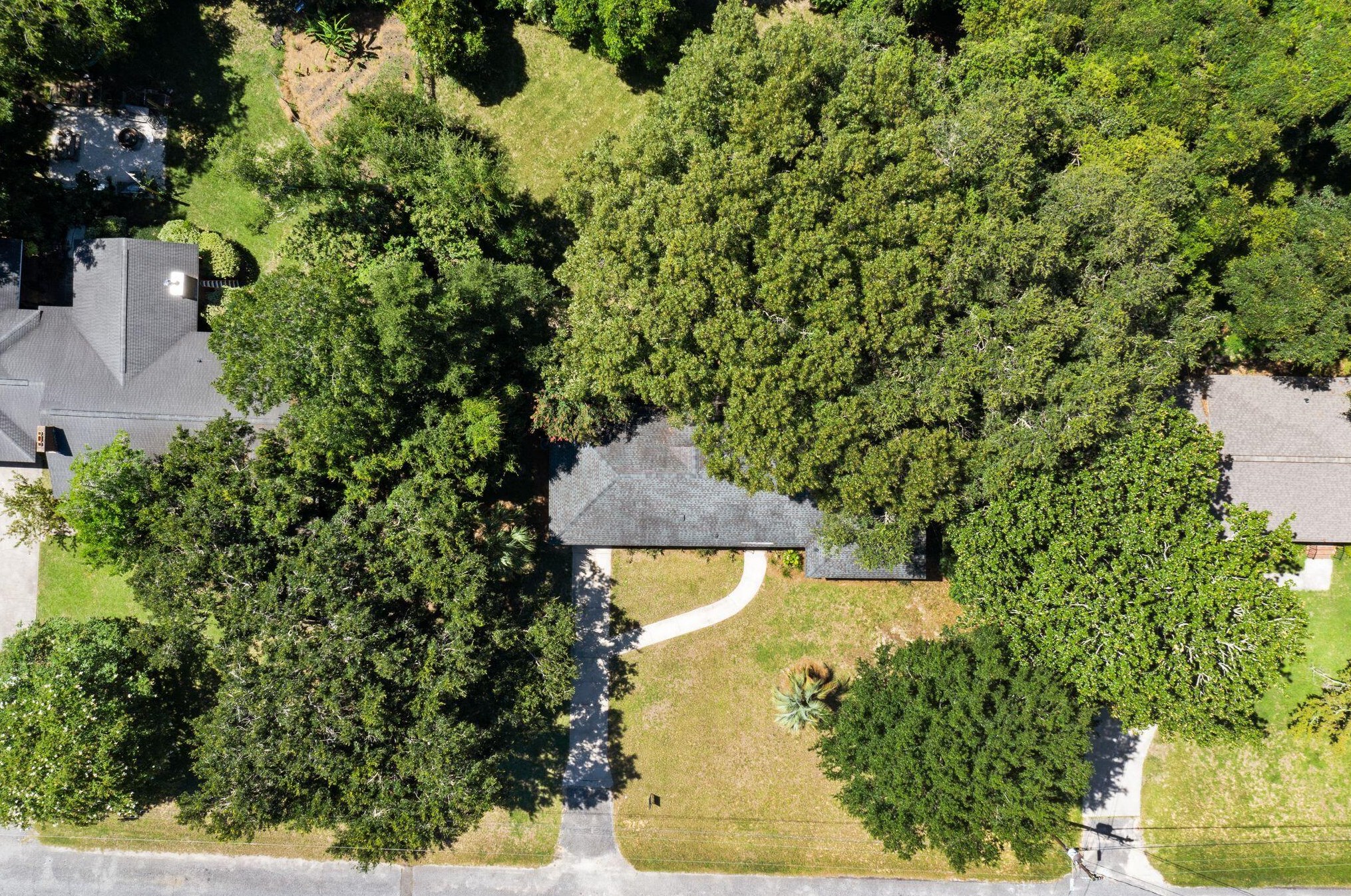 723 James Dr, Charleston SC  29412-4212 exterior