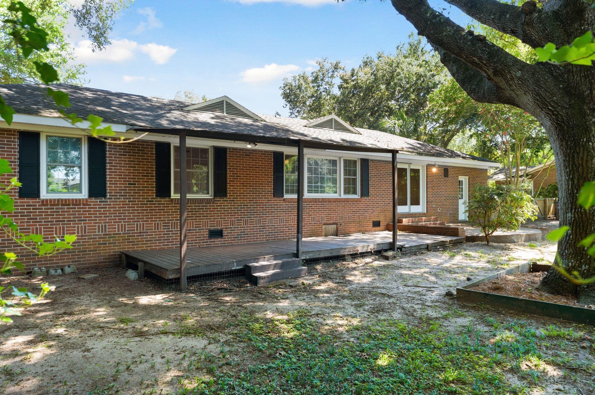 723 James Dr, Charleston SC  29412-4212 exterior