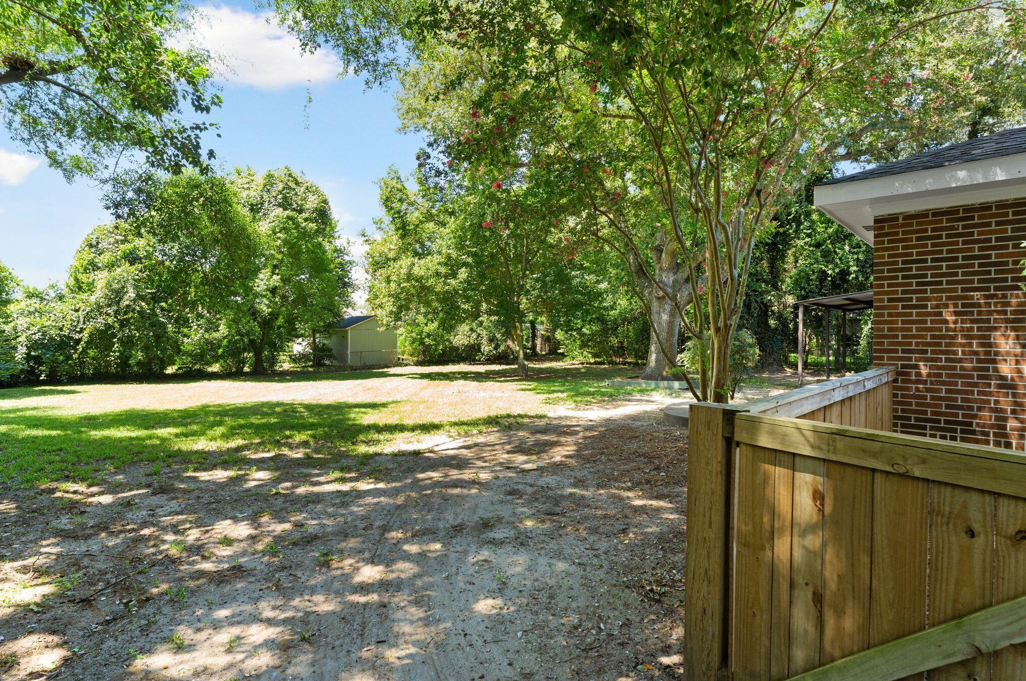 723 James Dr, Charleston SC  29412-4212 exterior