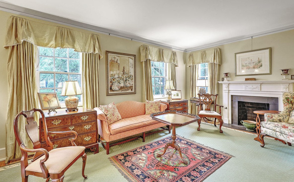 108 Battery St, Charleston SC  29401-2320 exterior