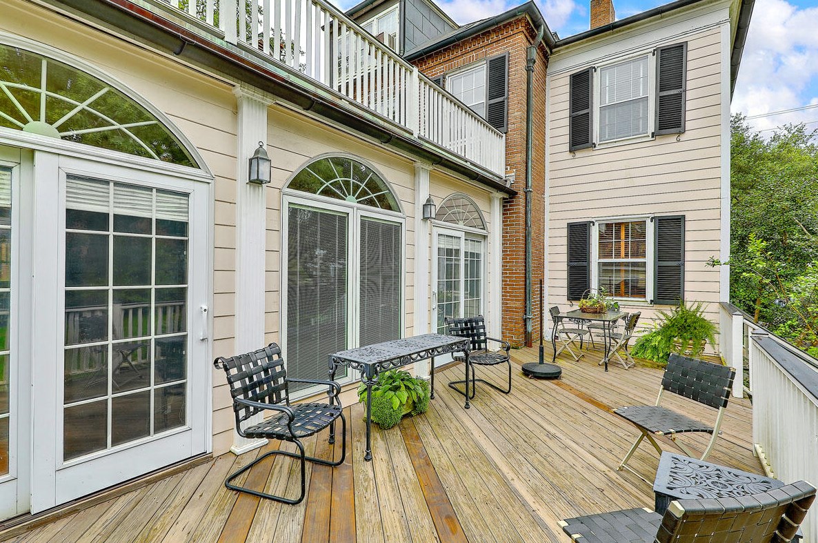 108 Battery St, Charleston SC  29401-2320 exterior