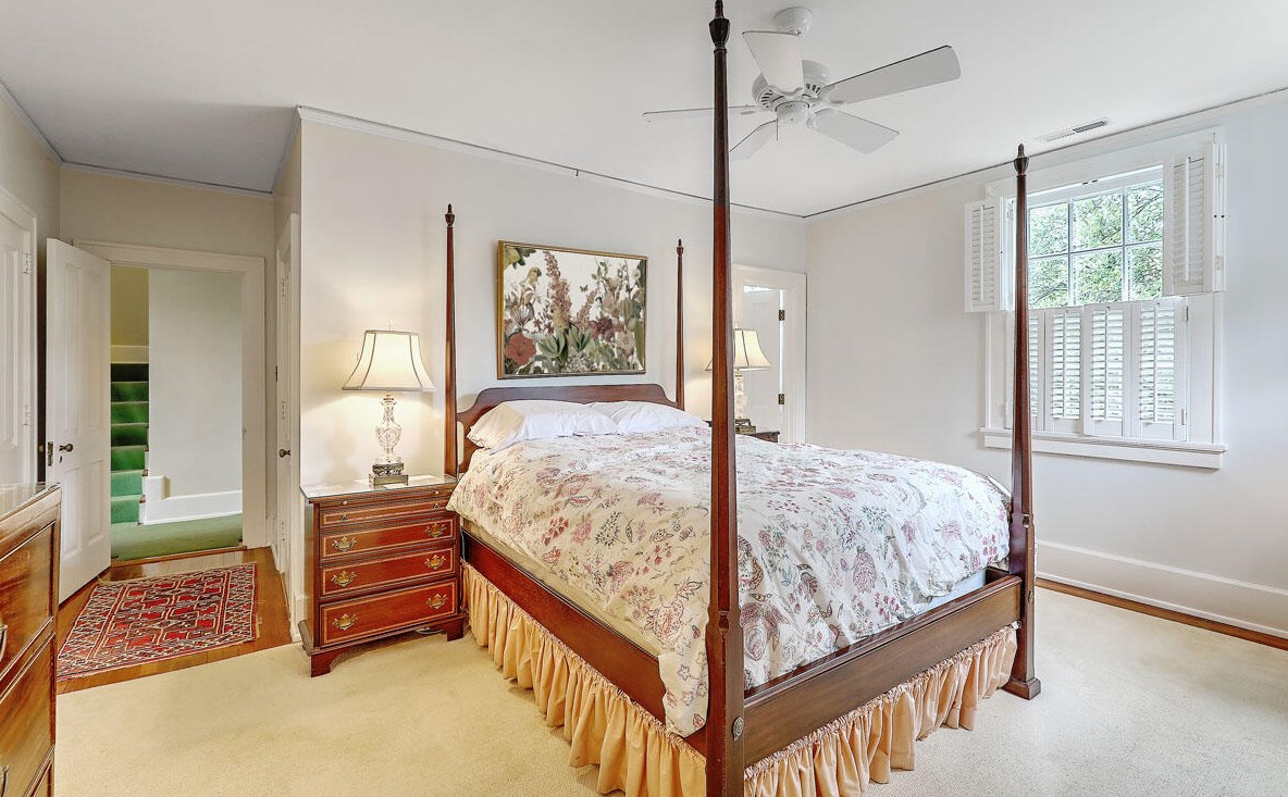 108 Battery St, Charleston SC  29401-2320 exterior