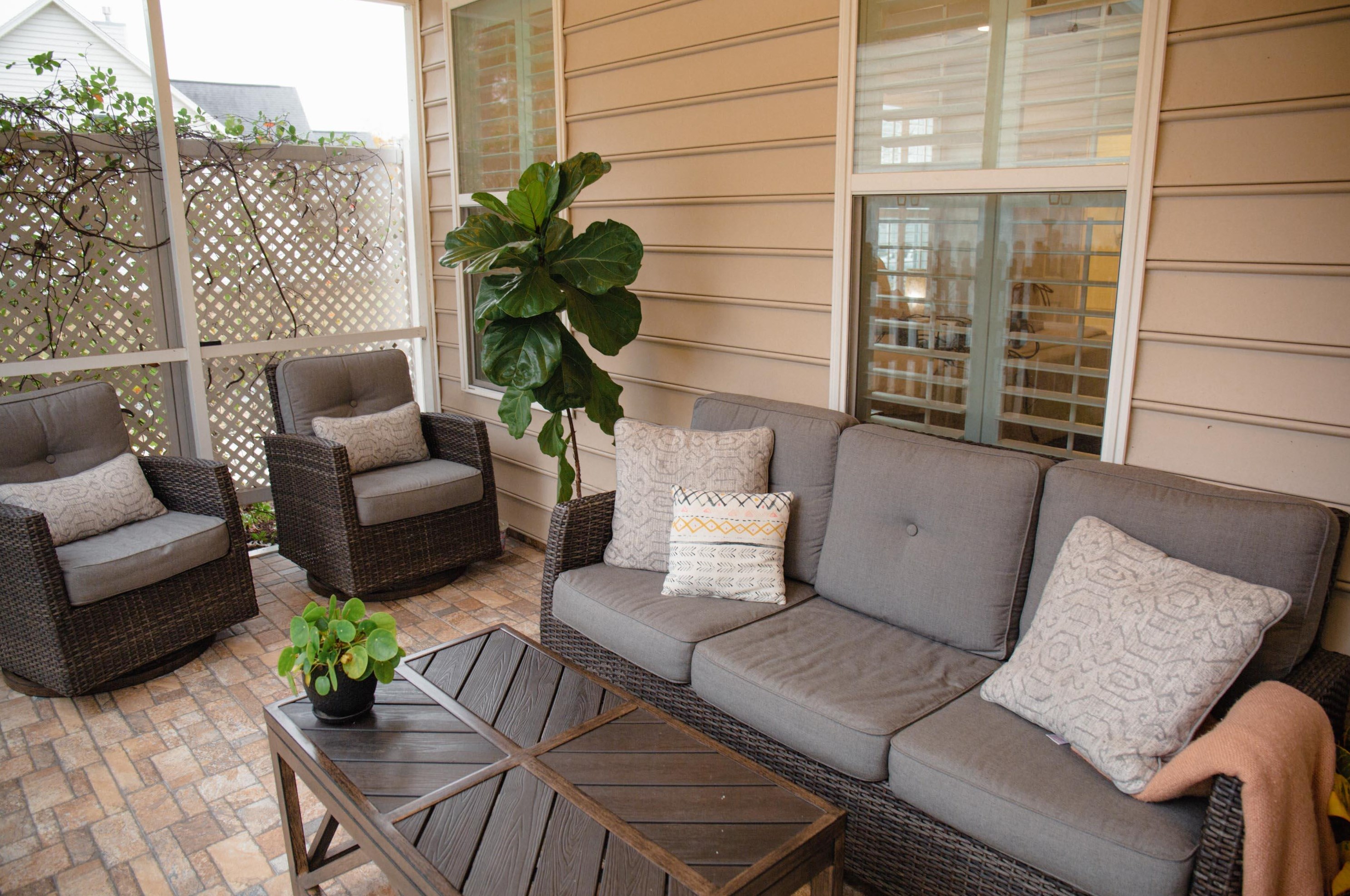 3014 Scuba Dr, Charleston SC  29414-5695 exterior