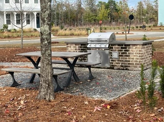 3073 Sturbridge Rd, Mount Pleasant SC  29466-8241 exterior