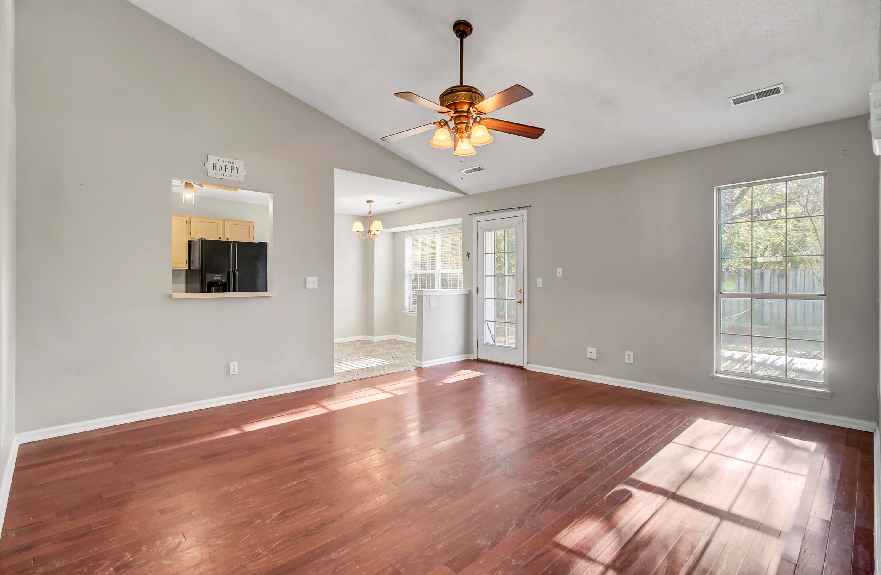 408 Courtland Dr, Summerville SC  29483-1710 exterior