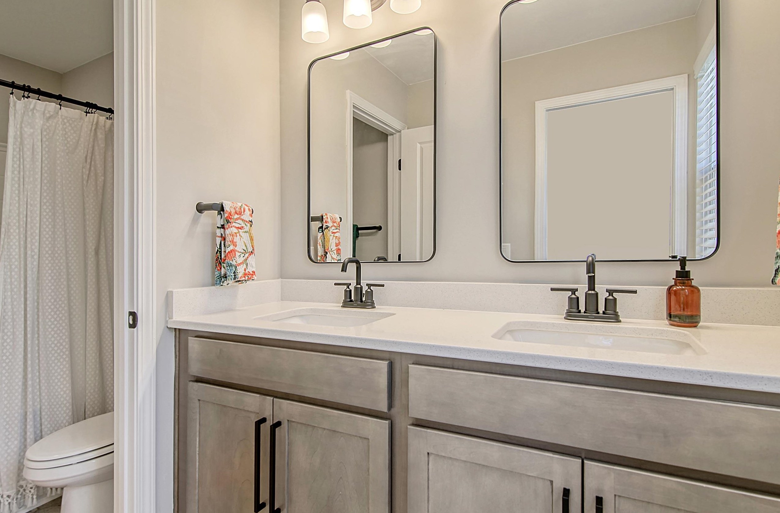 7760 Montview Rd, Charleston SC  29418-2257 exterior