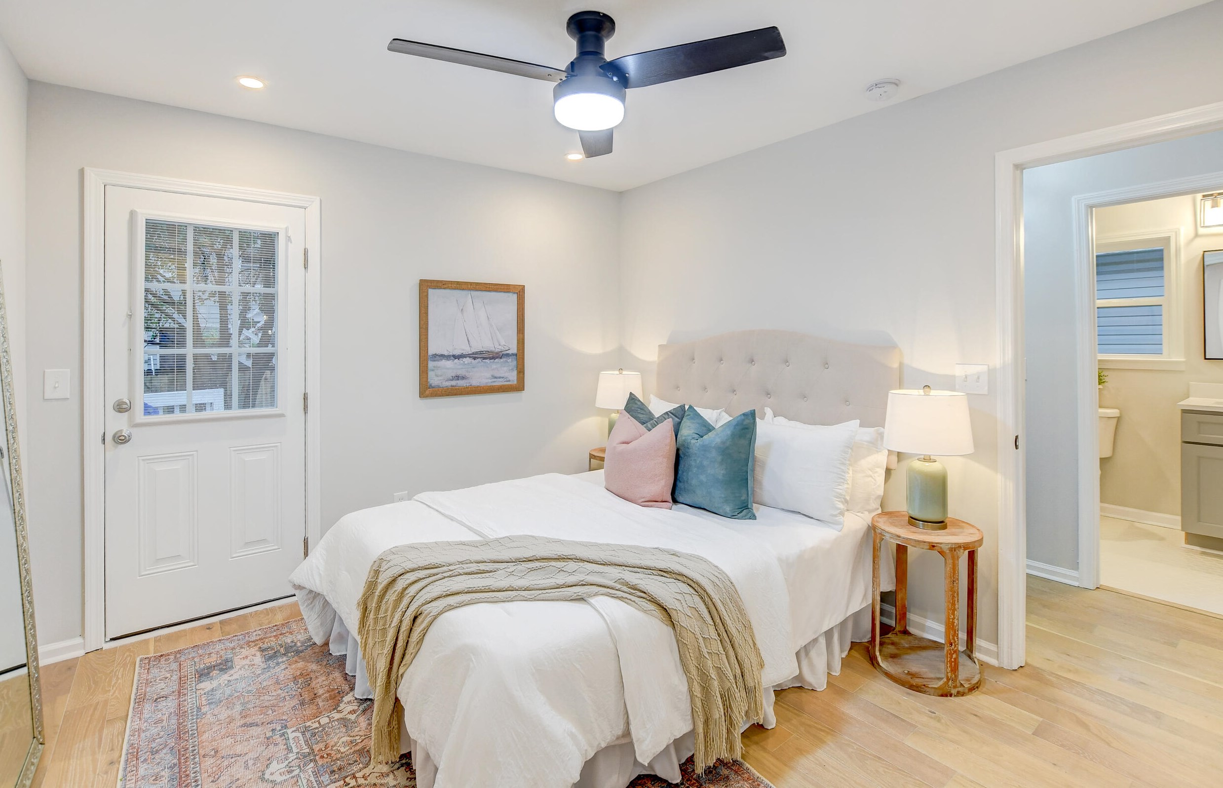 1 H St, Charleston SC  29403-4751 exterior