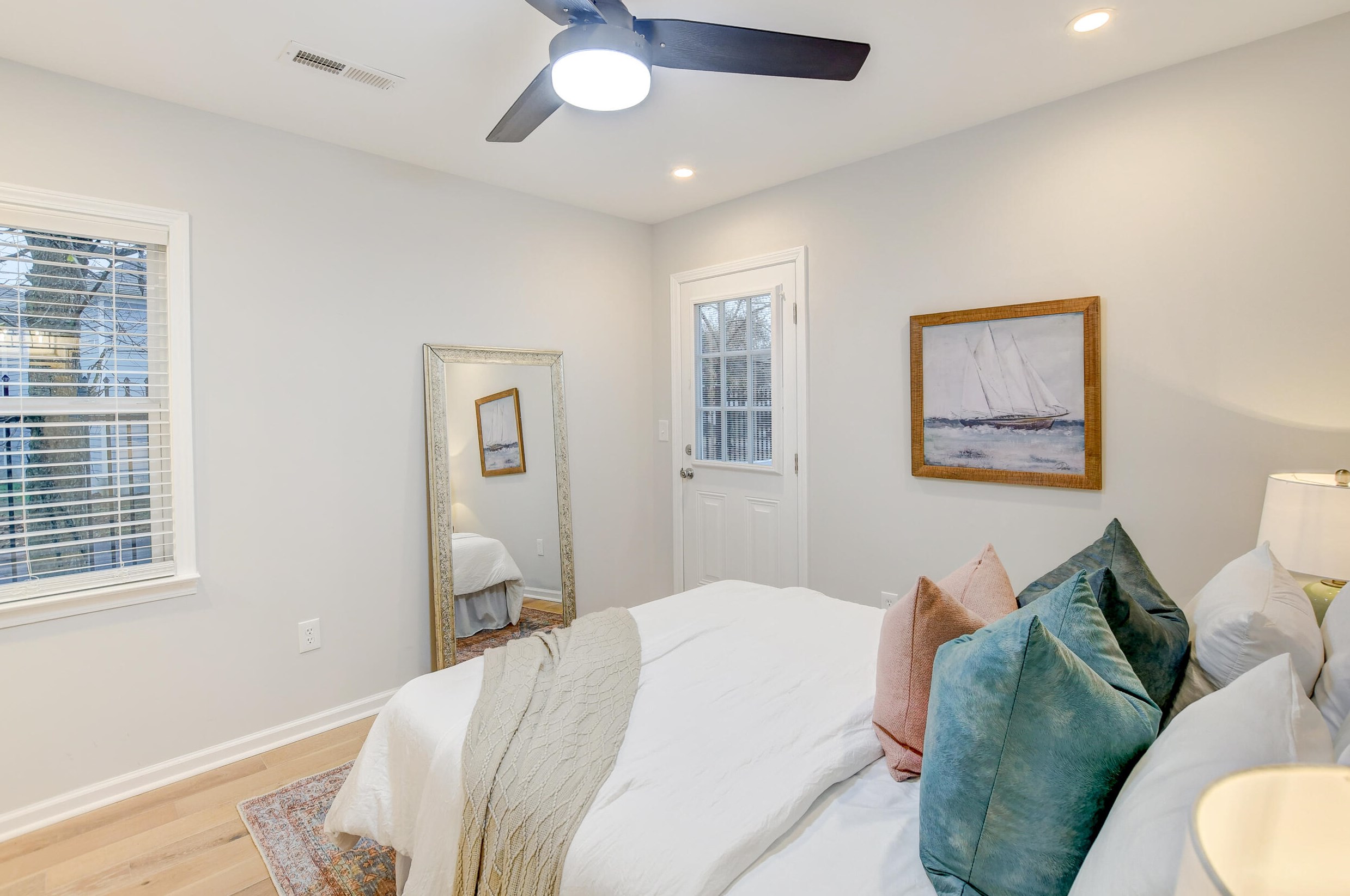 1 H St, Charleston SC  29403-4751 exterior