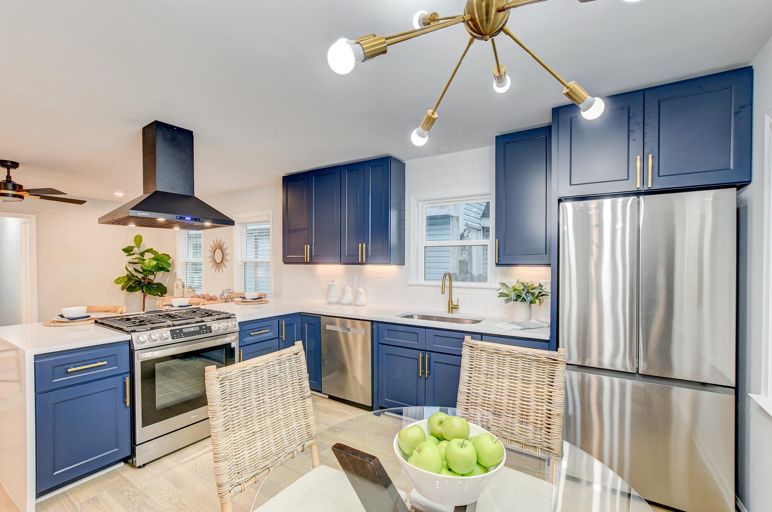 1 H St, Charleston SC  29403-4751 exterior