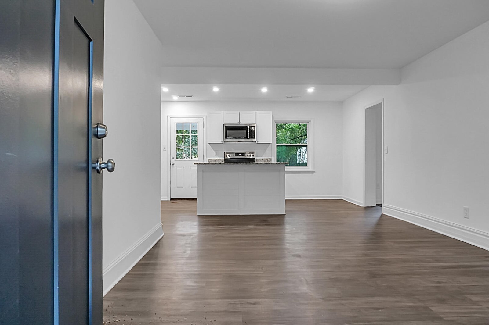 668 Oak Forest Dr, Charleston SC  29407-7039 exterior