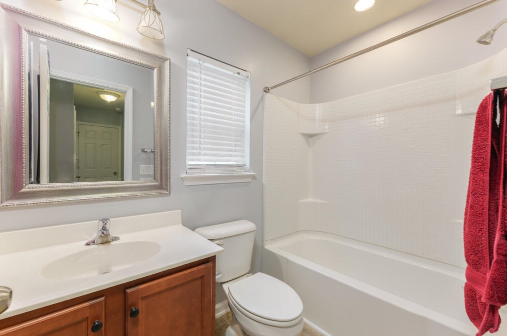 241 Old Savannah Dr, Charleston SC  29445-7337 exterior