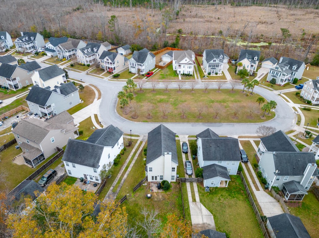 241 Old Savannah Dr, Charleston SC  29445-7337 exterior