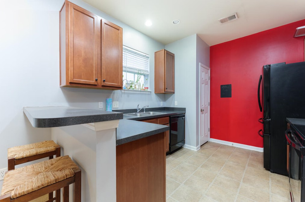 241 Old Savannah Dr, Charleston SC  29445-7337 exterior