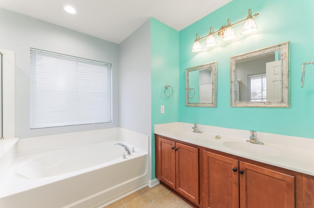 241 Old Savannah Dr, Charleston SC  29445-7337 exterior