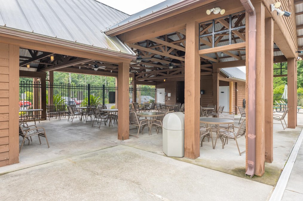 241 Old Savannah Dr, Charleston SC  29445-7337 exterior