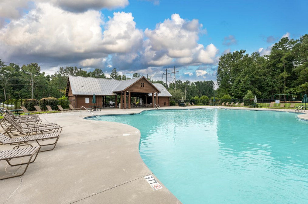 241 Old Savannah Dr, Charleston SC  29445-7337 exterior