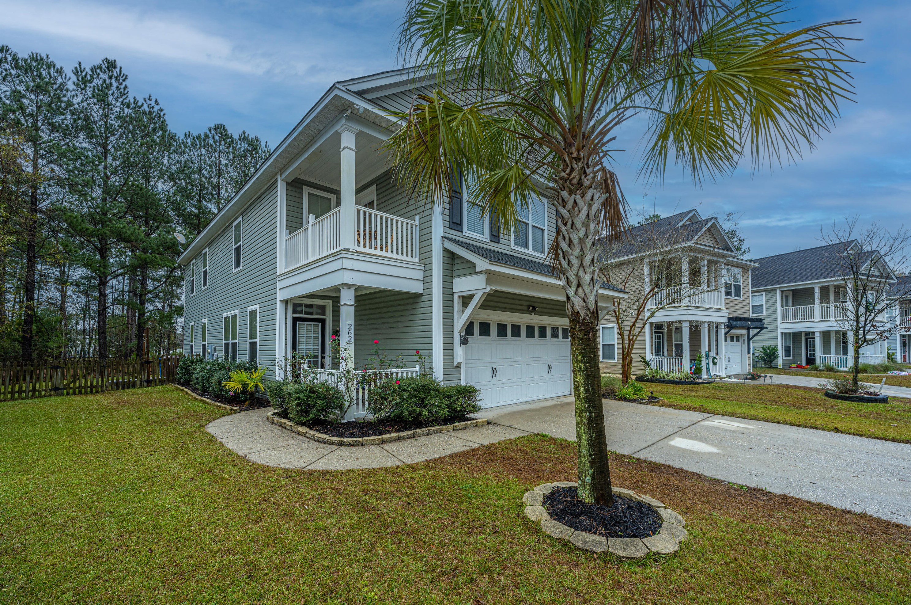 262 Killarney Trl, Moncks Corner SC  29461-8836 exterior