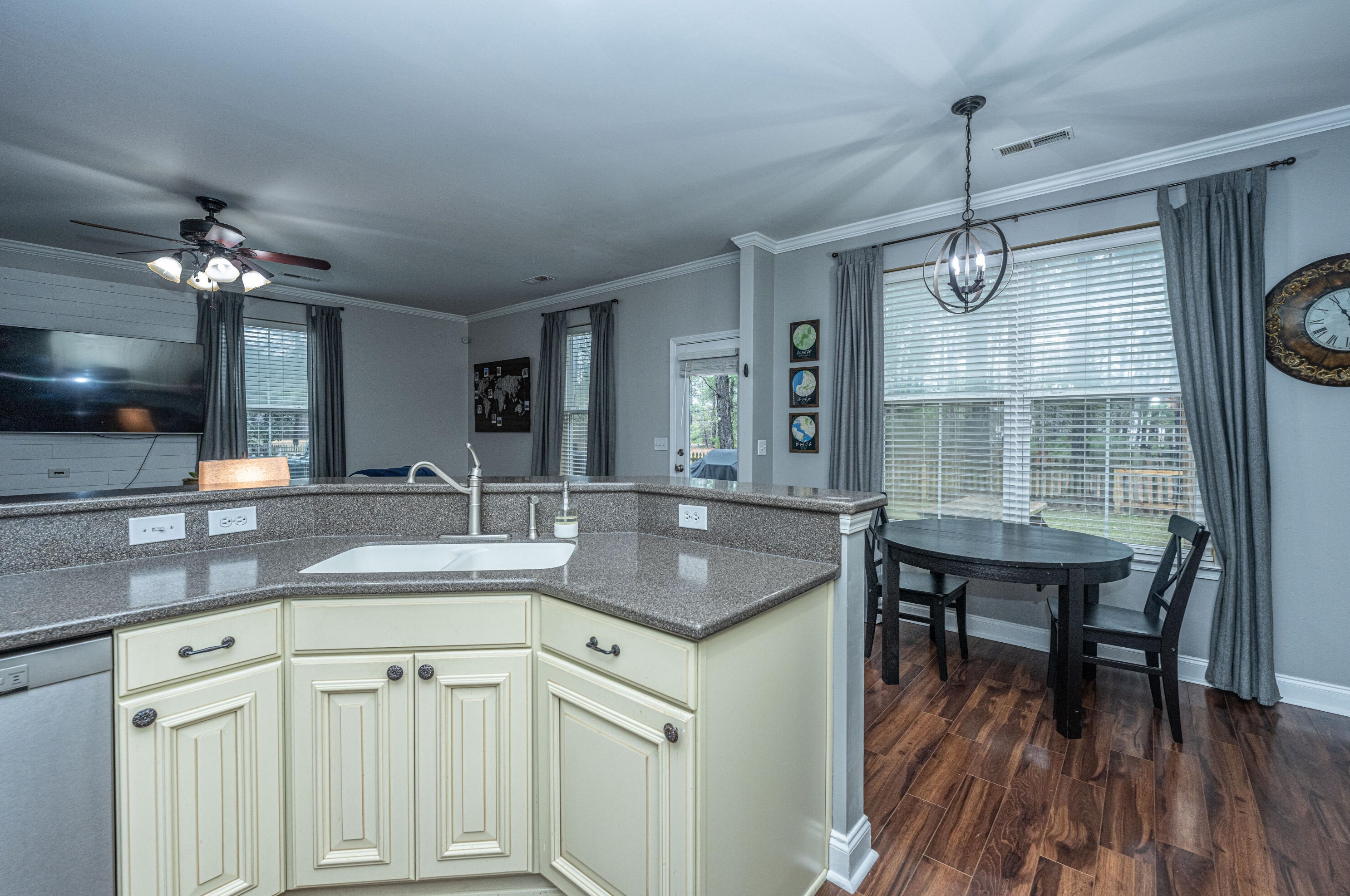 262 Killarney Trl, Moncks Corner SC  29461-8836 exterior