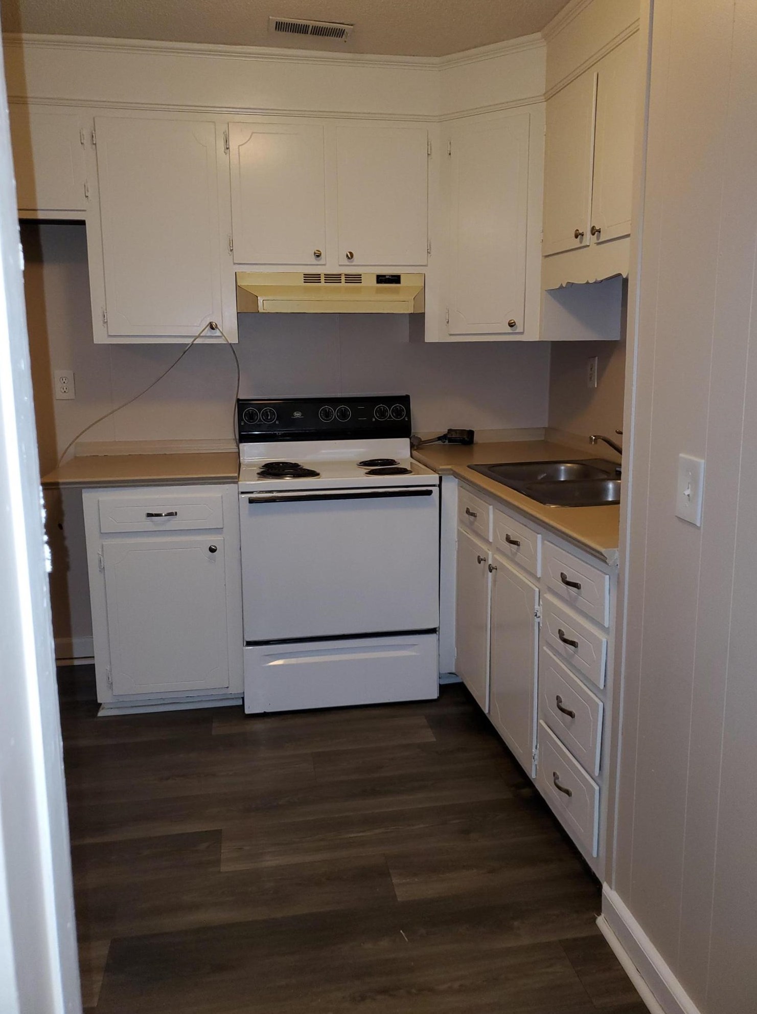 1218 Saylors Ave, Moncks Corner SC  29461-8249 exterior