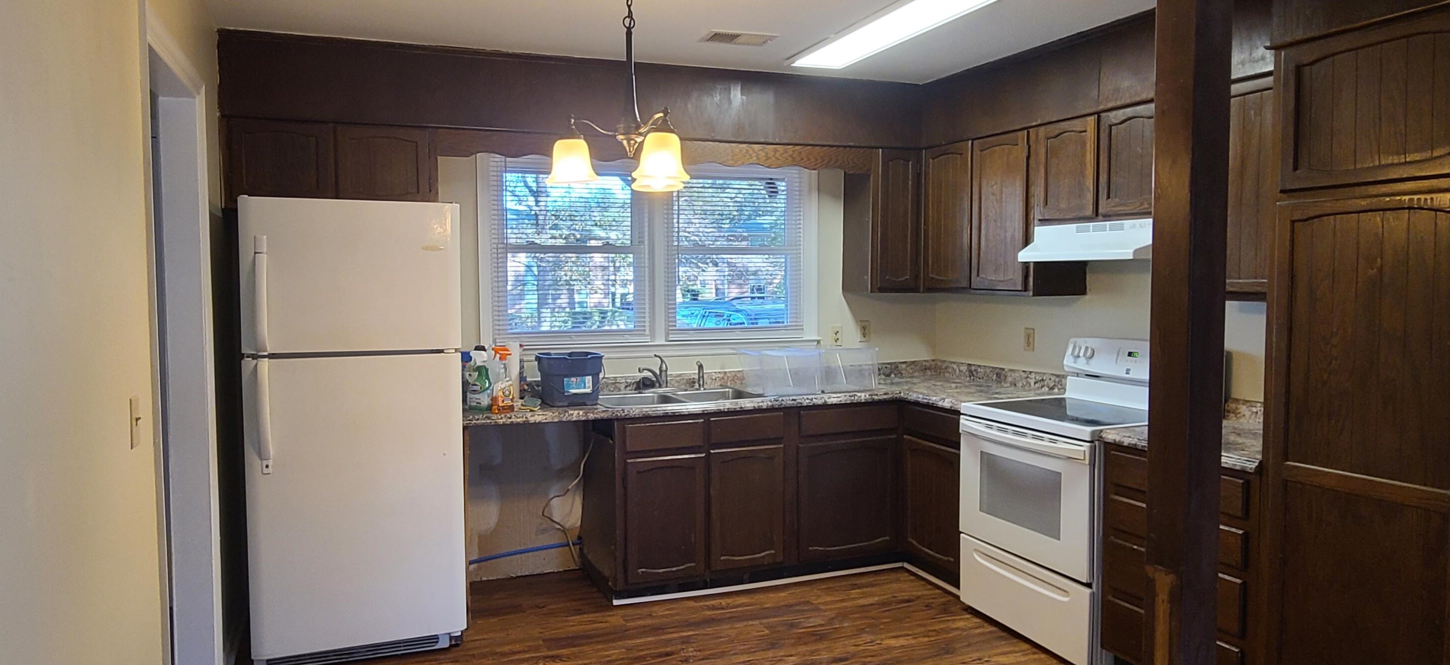 1752 Dogwood Rd, Charleston SC  29414-6138 exterior