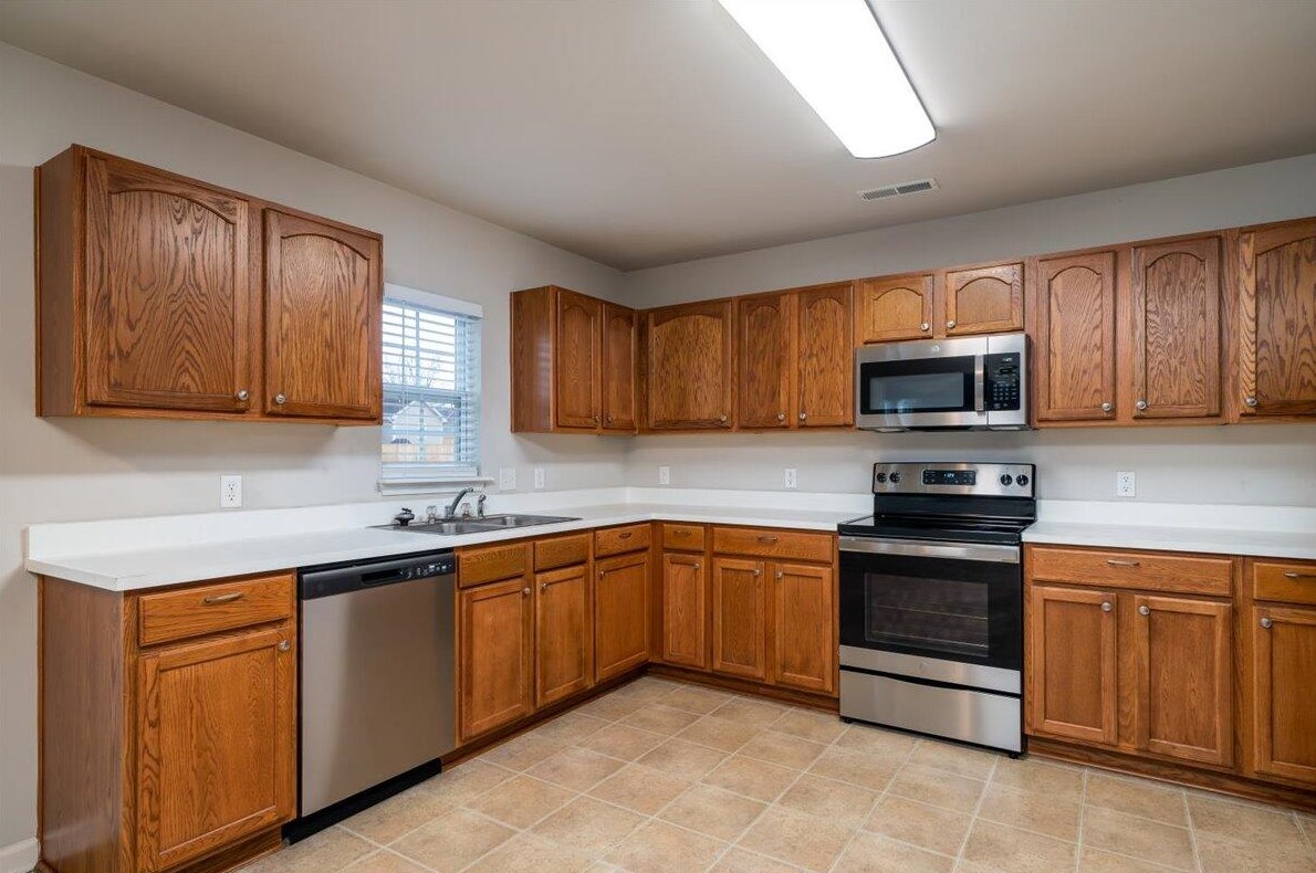 305 Clayburne Dr, Charleston SC  29445-3494 exterior