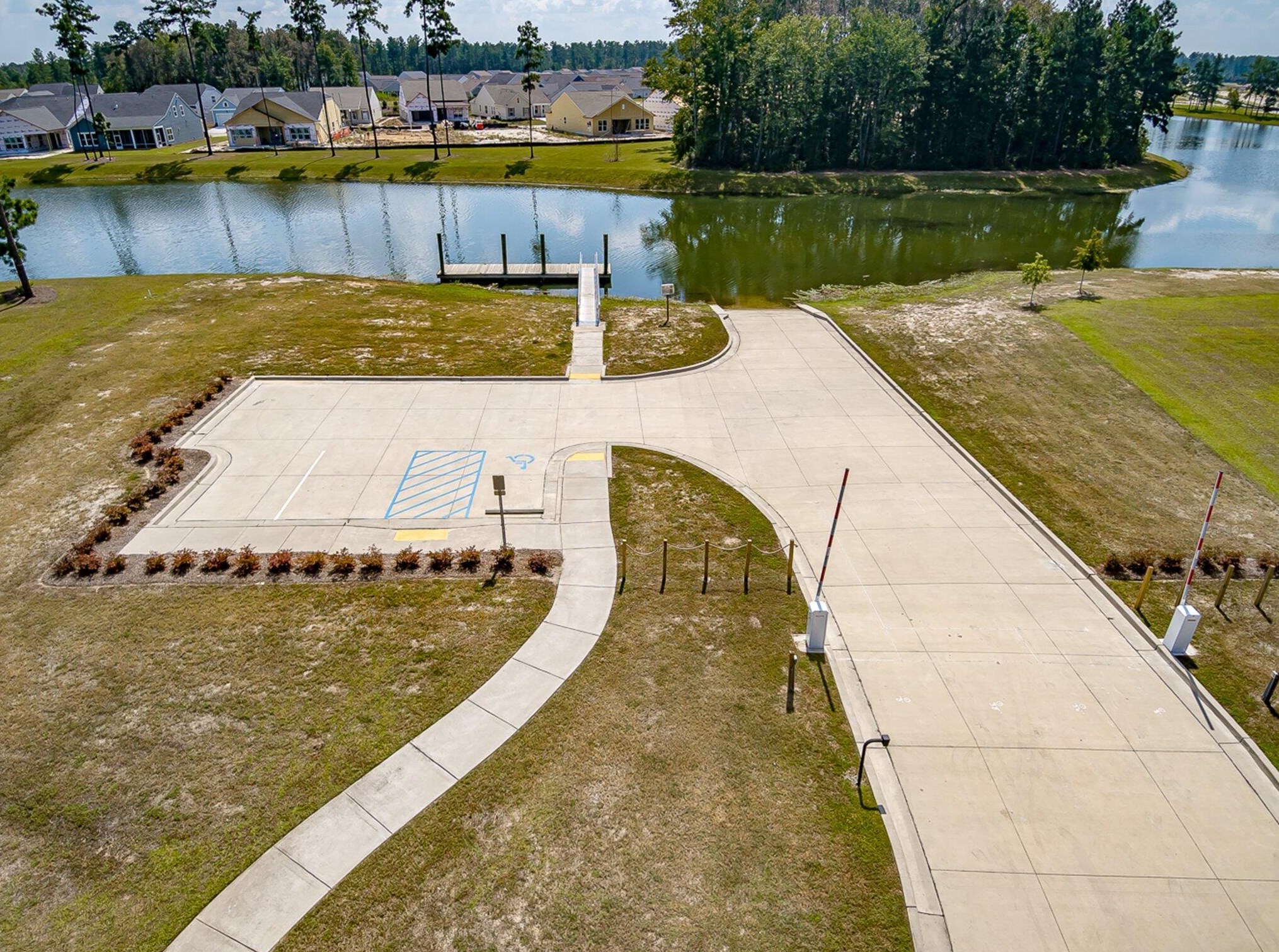 335 Peters Creek Dr, Summerville SC  29483-5341 exterior