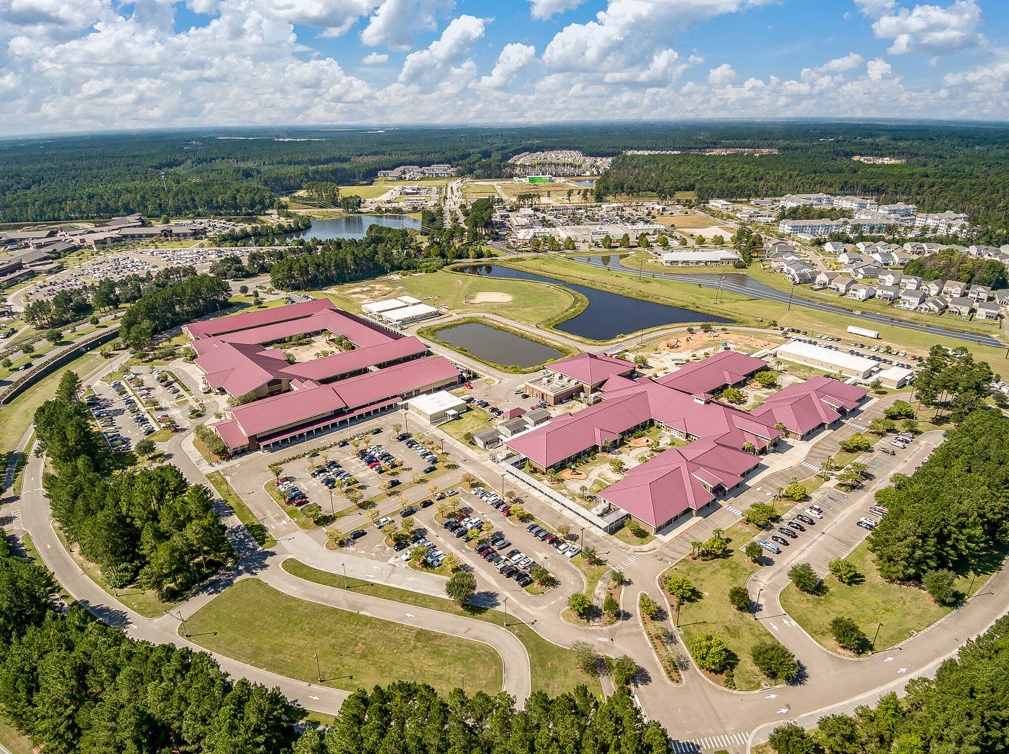 335 Peters Creek Dr, Summerville SC  29483-5341 exterior