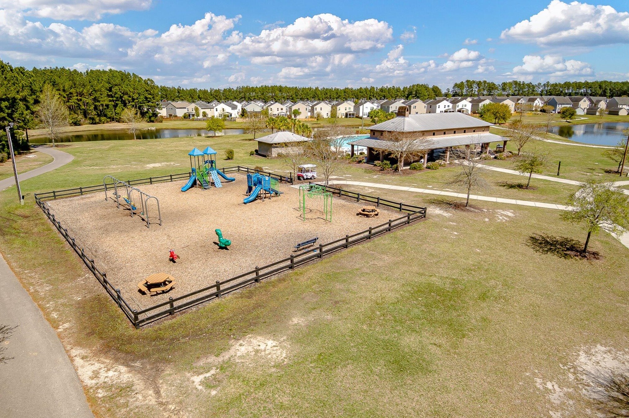 335 Peters Creek Dr, Summerville SC  29483-5341 exterior