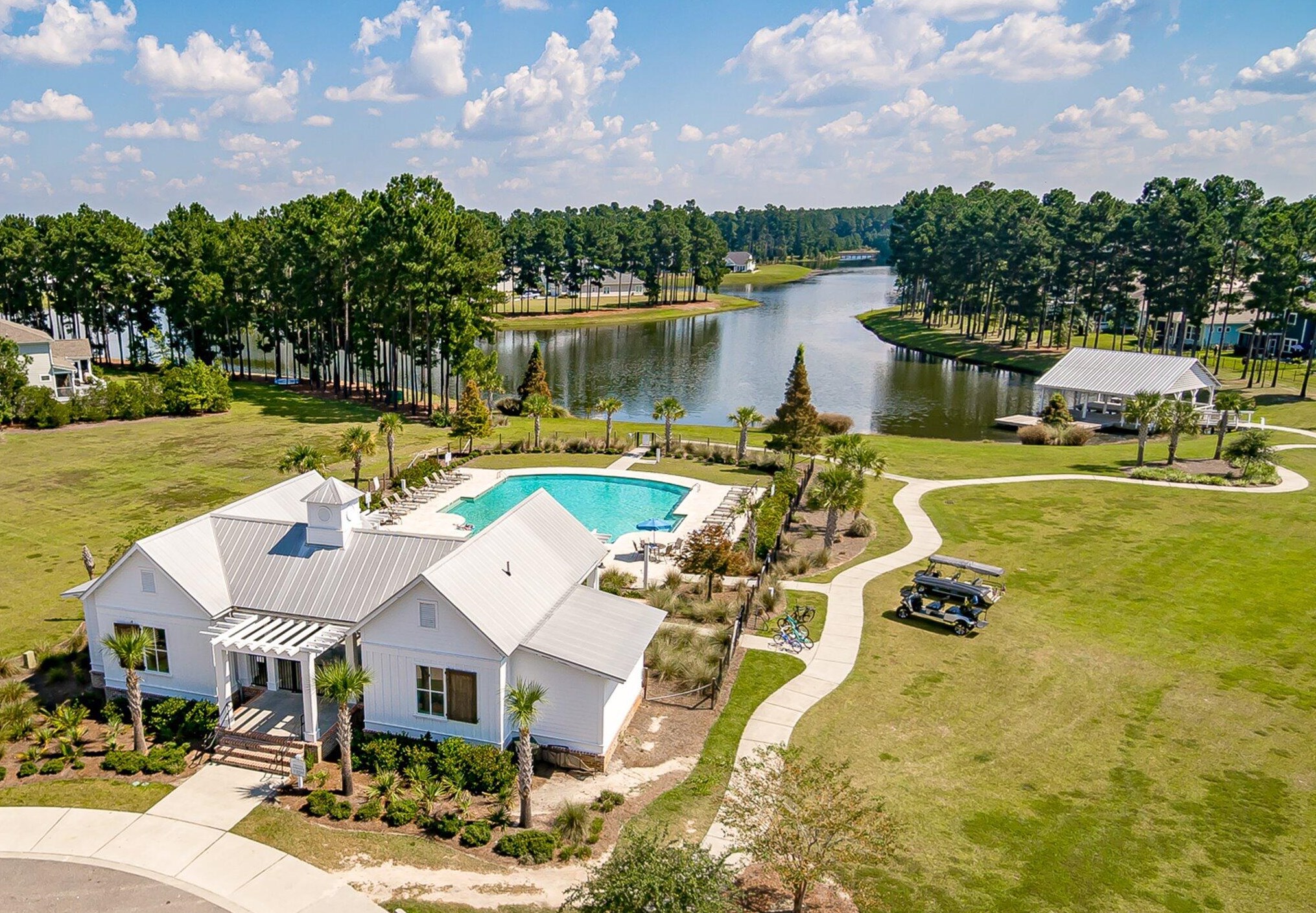 335 Peters Creek Dr, Summerville SC  29483-5341 exterior