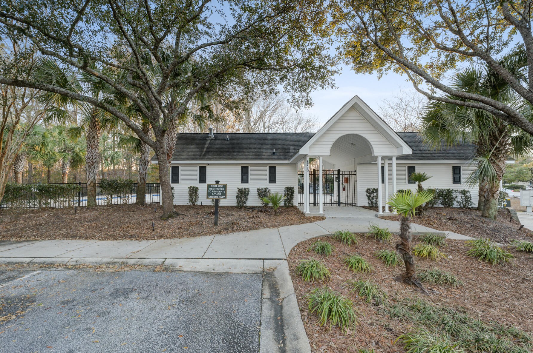 5232 Fernland Way, Charleston SC  29420-7569 exterior