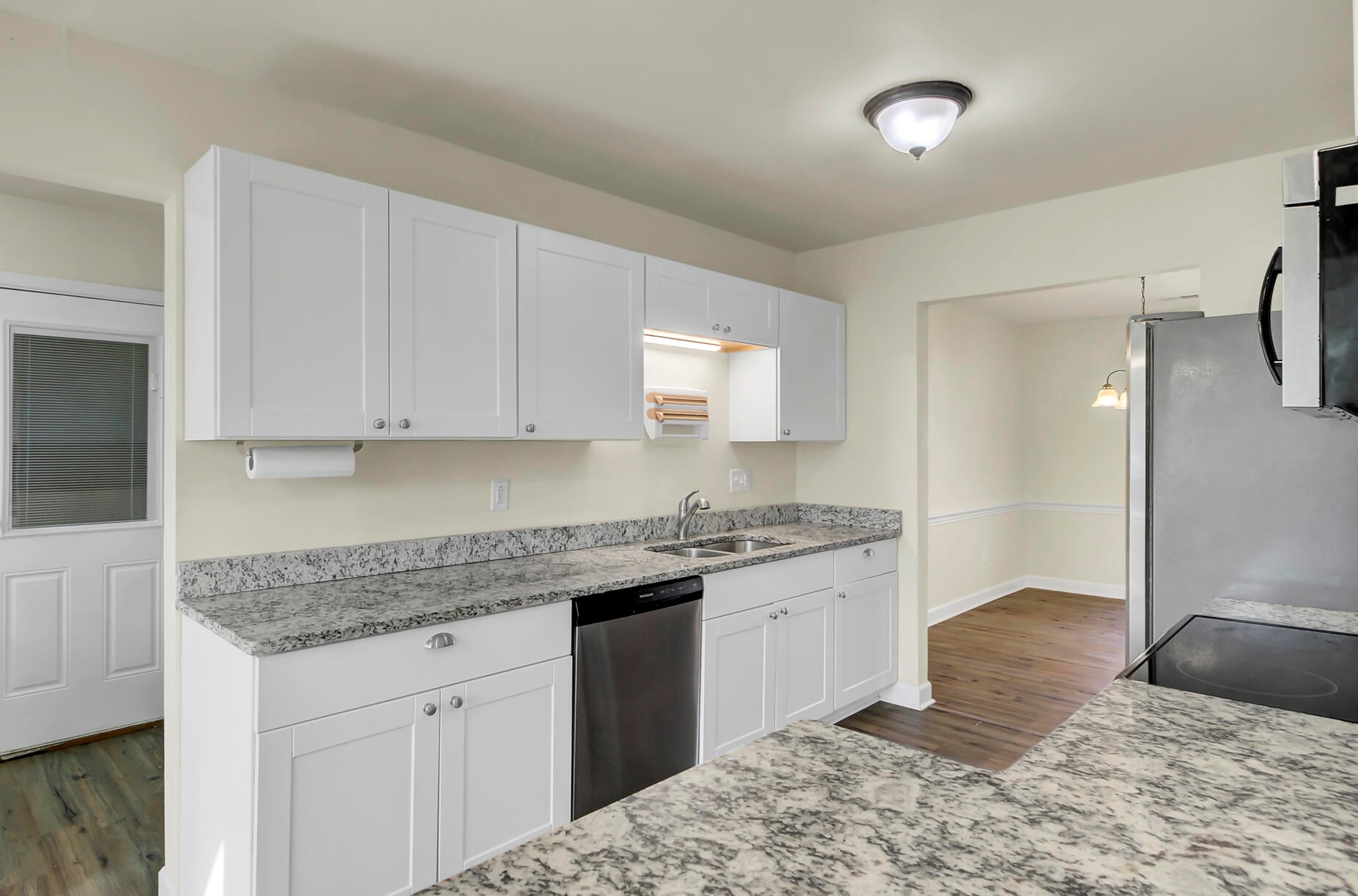 202 Pointer Dr, Summerville SC  29485-5126 exterior