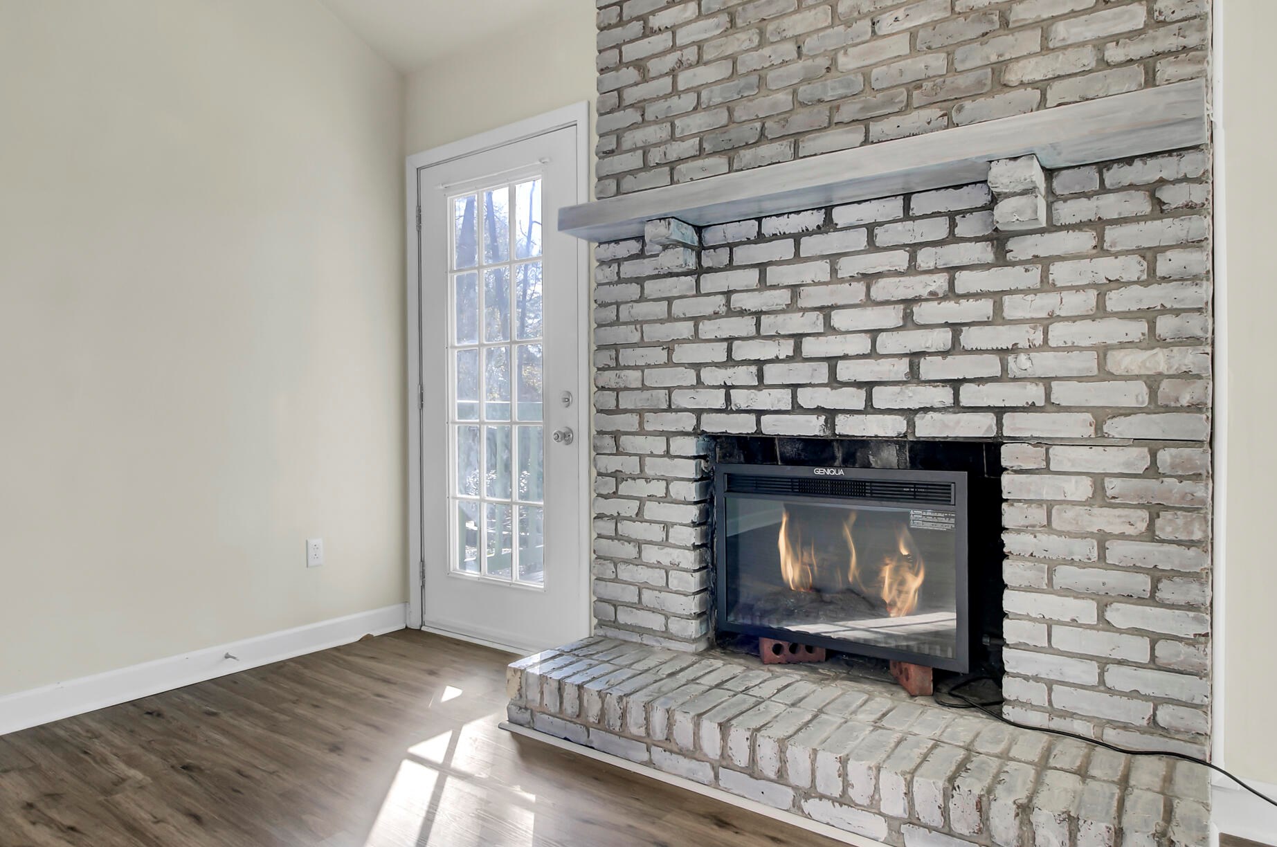 202 Pointer Dr, Summerville SC  29485-5126 exterior